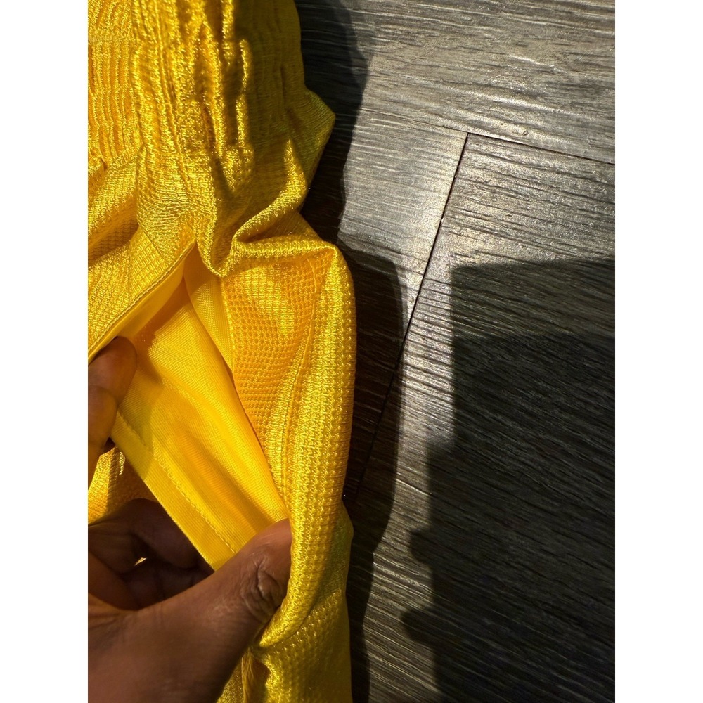Silky Dazzle Yellow Gold‎ Nike Basketball Athletic Works Shorts 90s Y2K Size XL - Picture 6 of 7